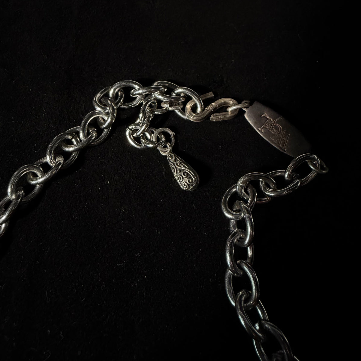 Anemone Necklace